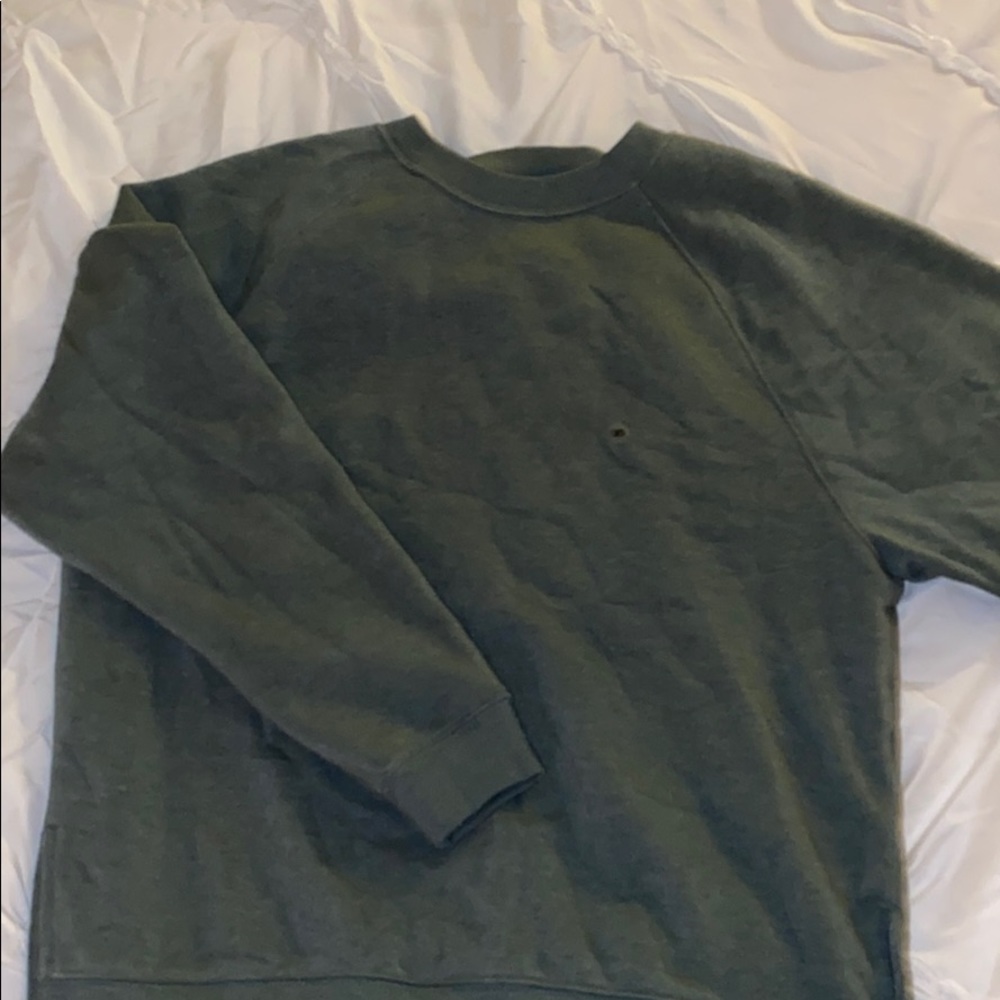 crew neck
